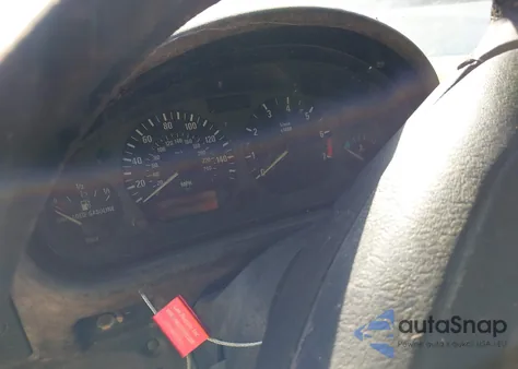 1997 BMW Z3 1.9L Roadster z USA, uszkodzony, nr VIN 4USCH7326VLB83225